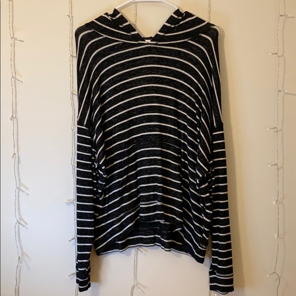 Long sleeve hooded American eagle top